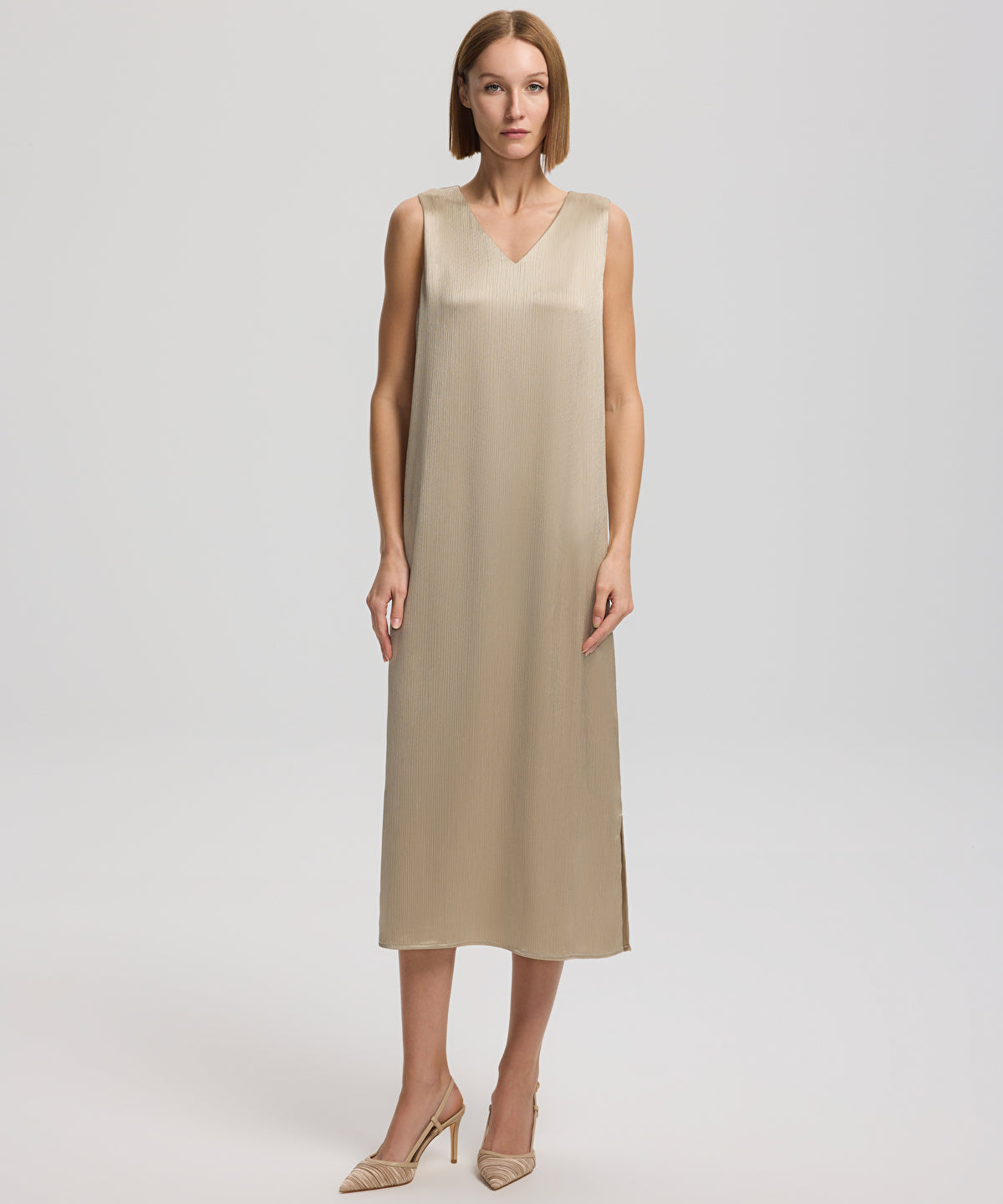 V-neck midi dress