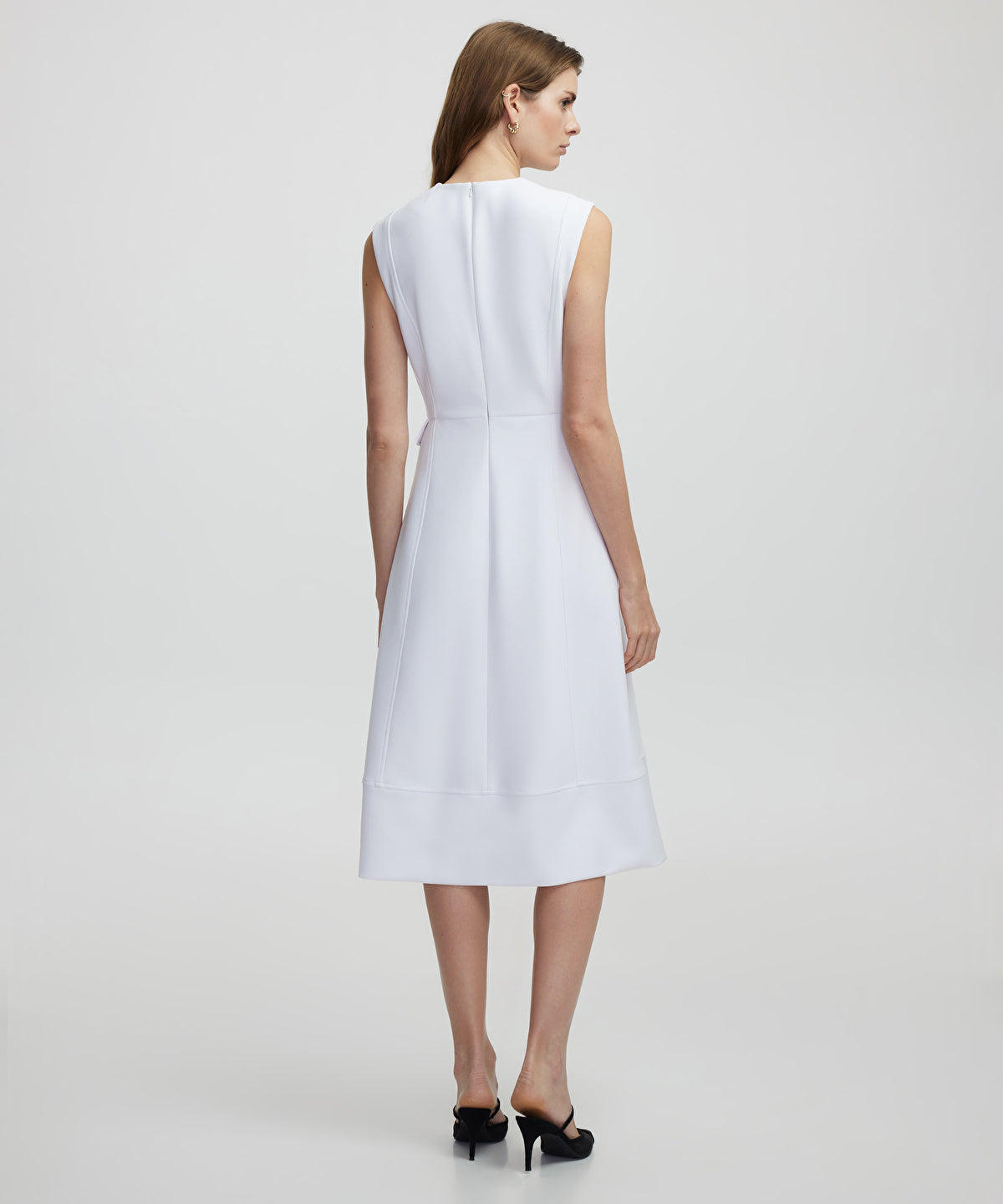Dress with zip