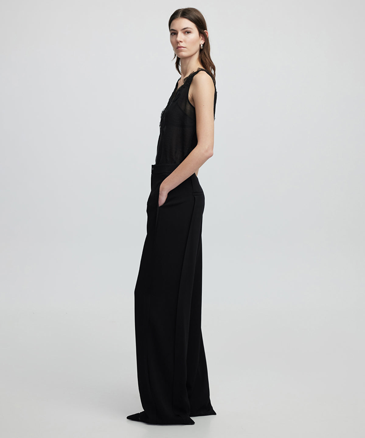 Wide-leg trousers