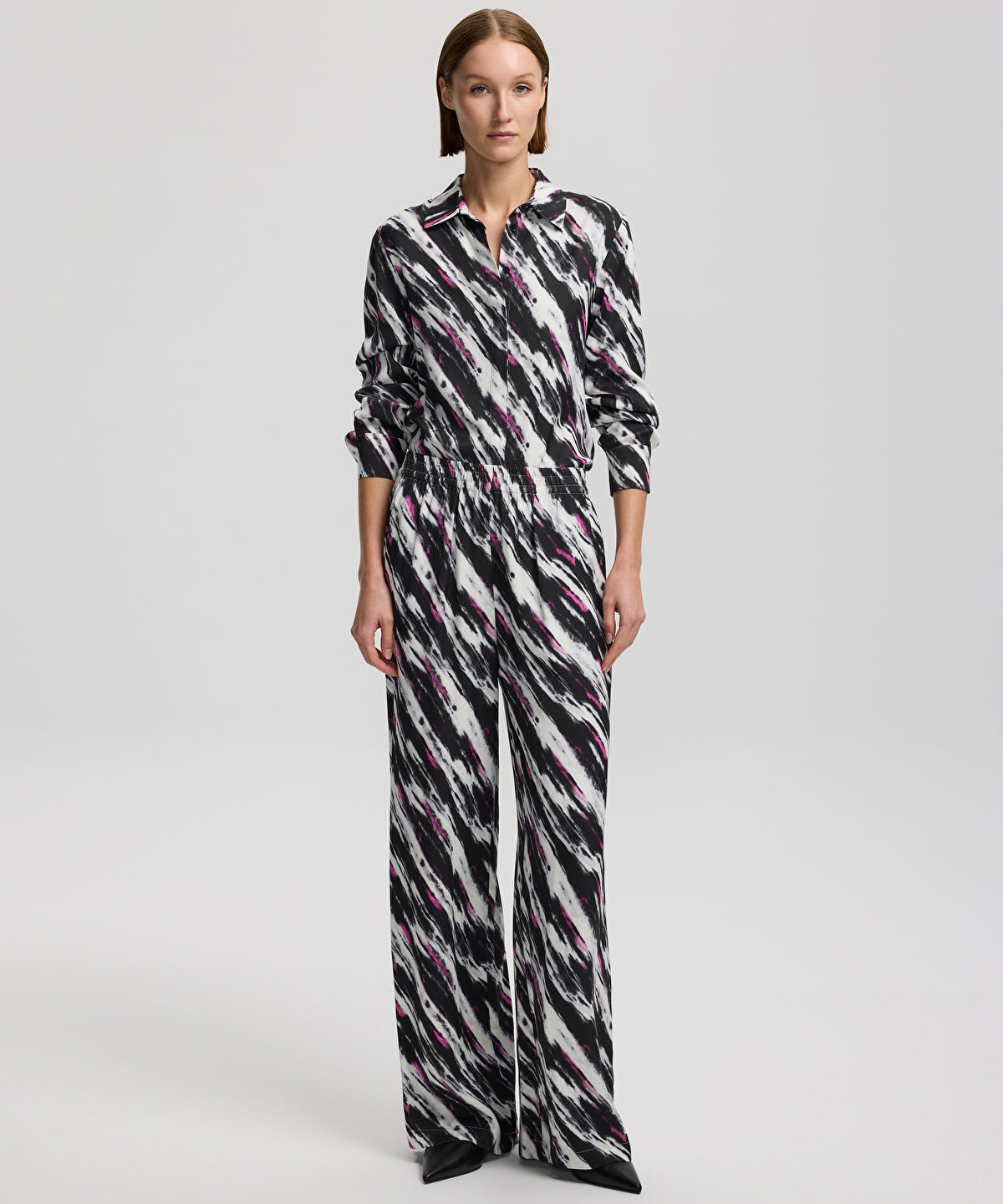 Zoomed Printed Trousers