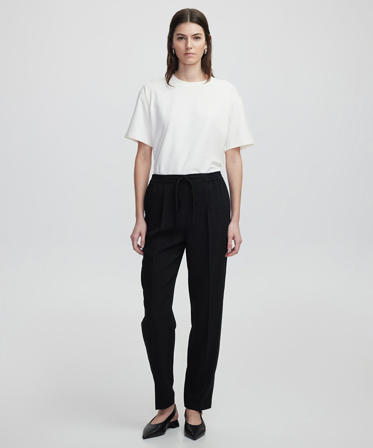 Carrot fit trousers