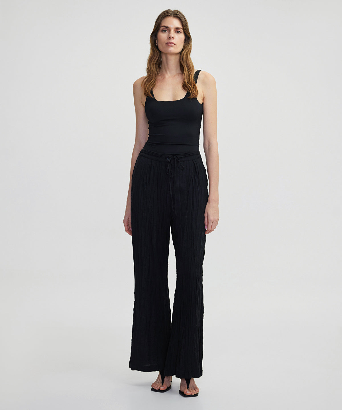 Zoomed Crinkle-Effect Trousers