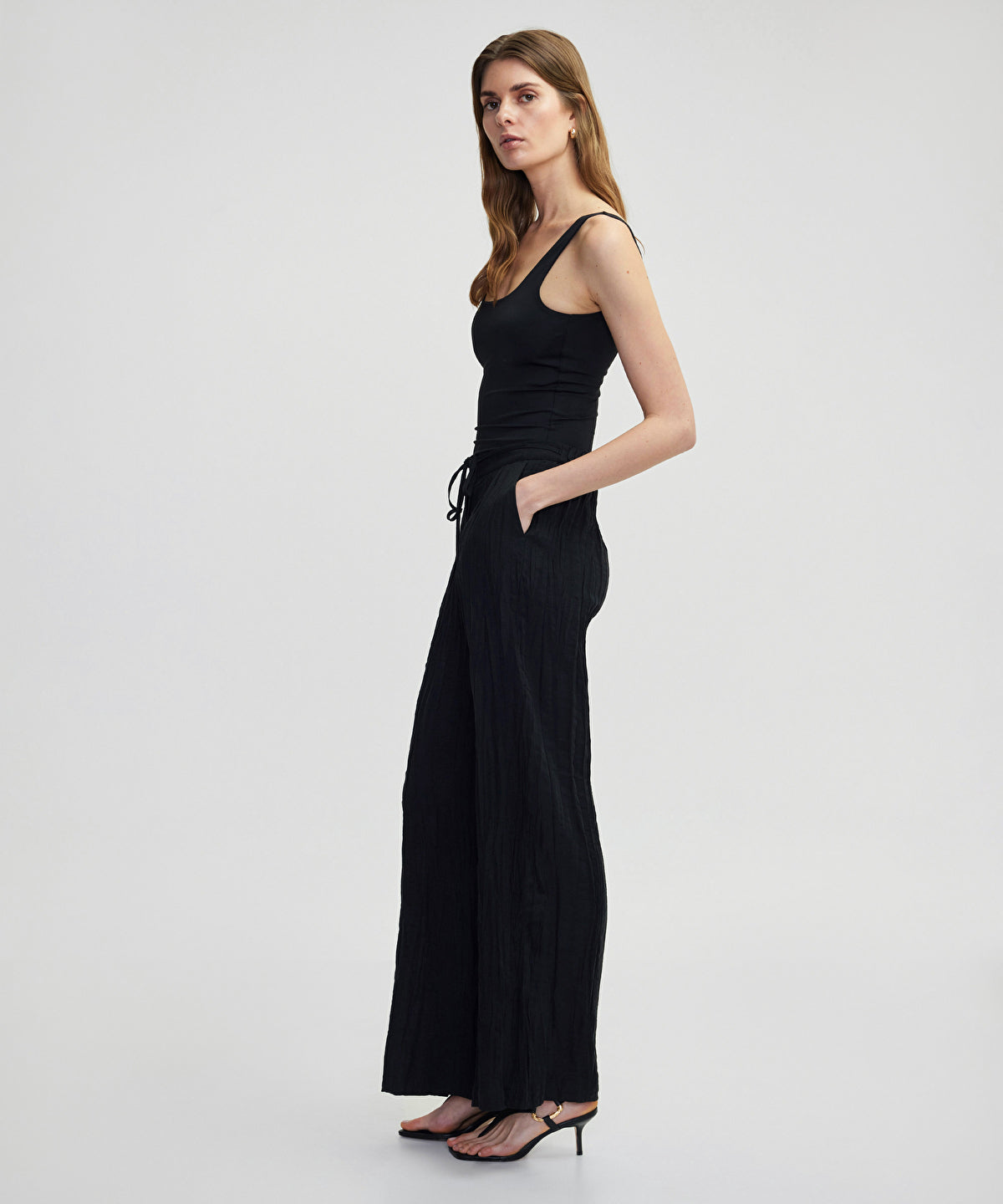 Zoomed Crinkle-Effect Trousers