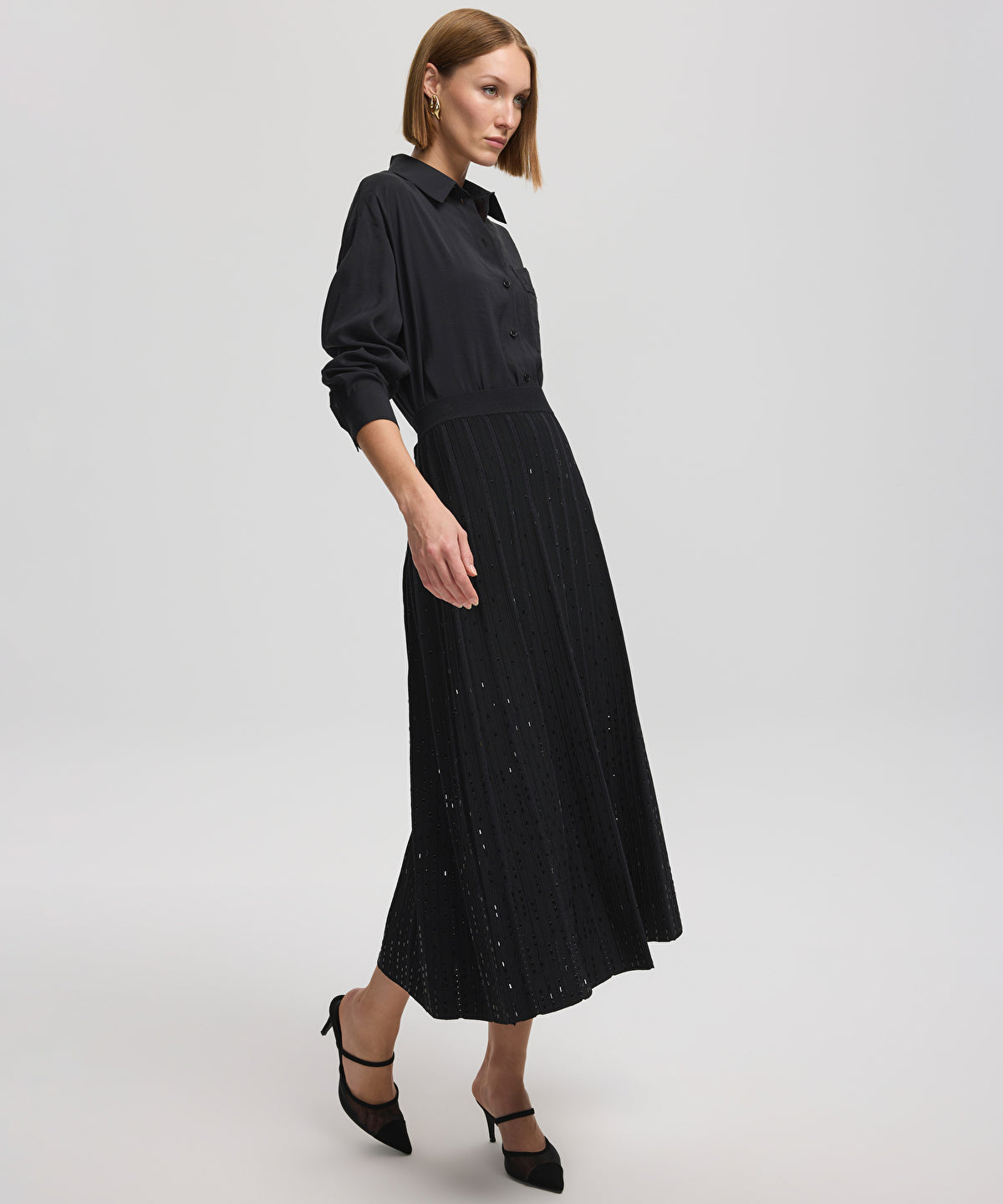 Knit skirt with rhinestones