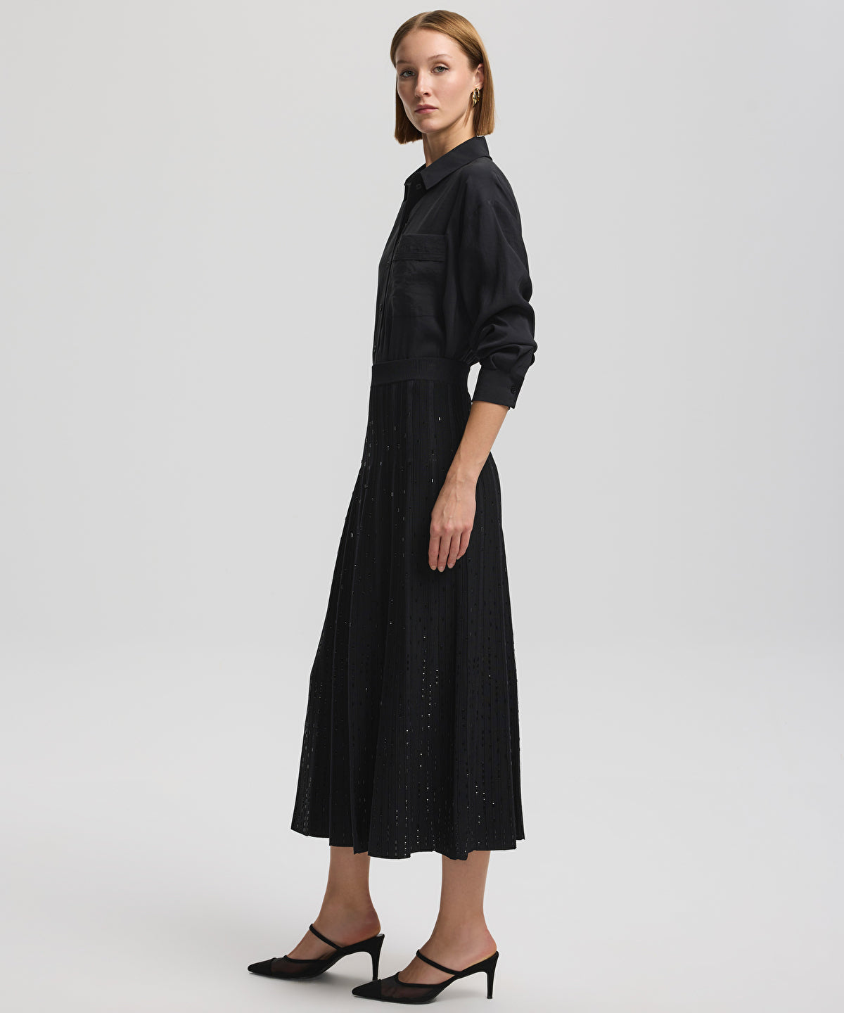 Knit skirt with rhinestones