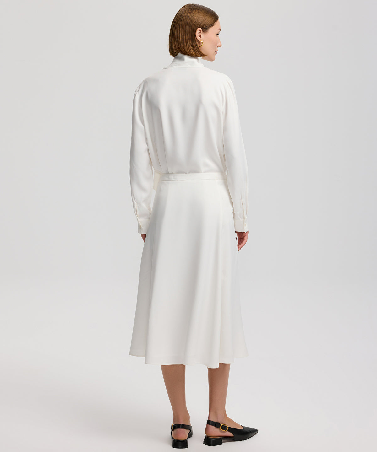Zoomed Buttoned Midi Skirt
