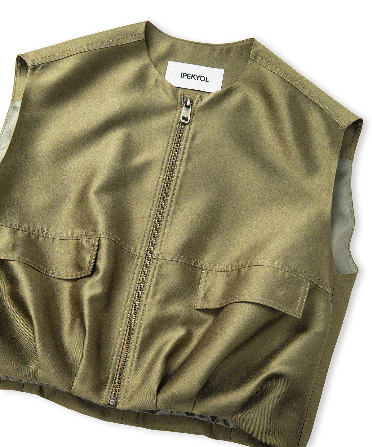 Zoomed Zip-Up Vest