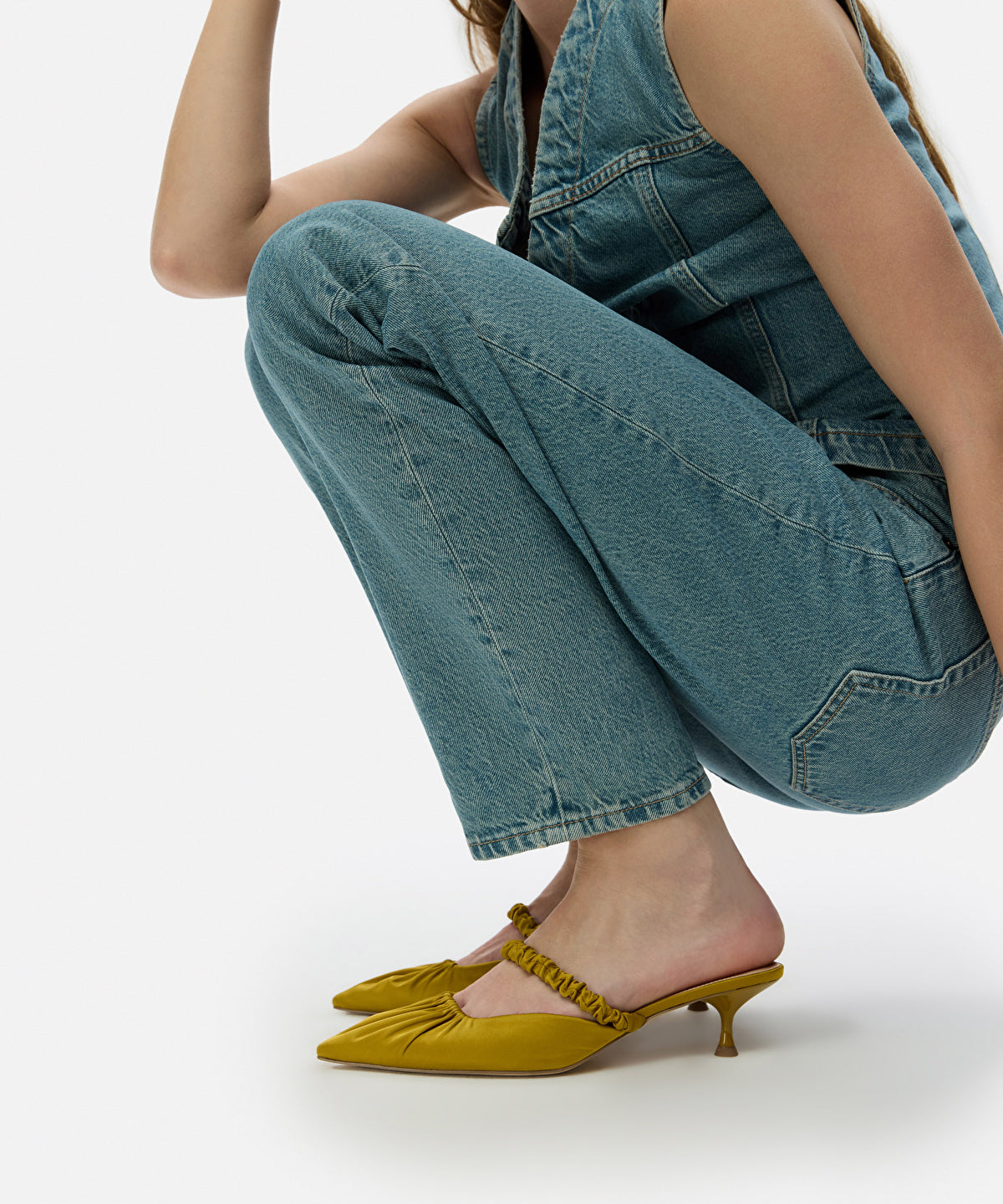 Zoomed Heeled Sandals With Elastic Band