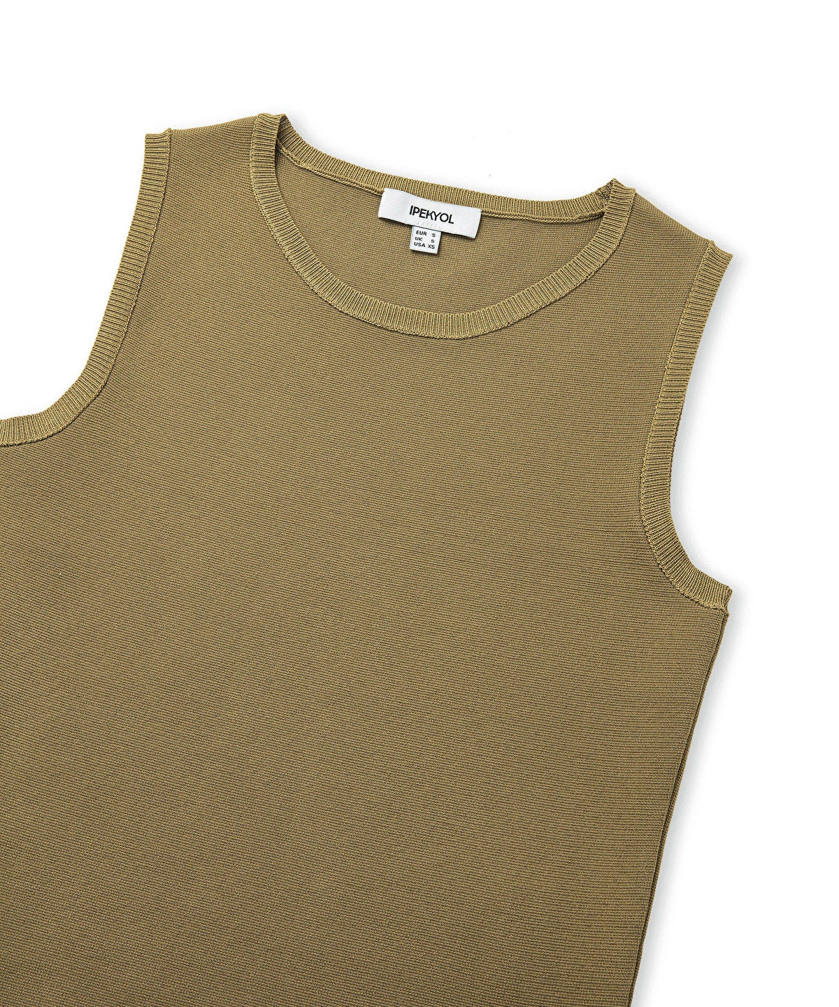 Basic knit top