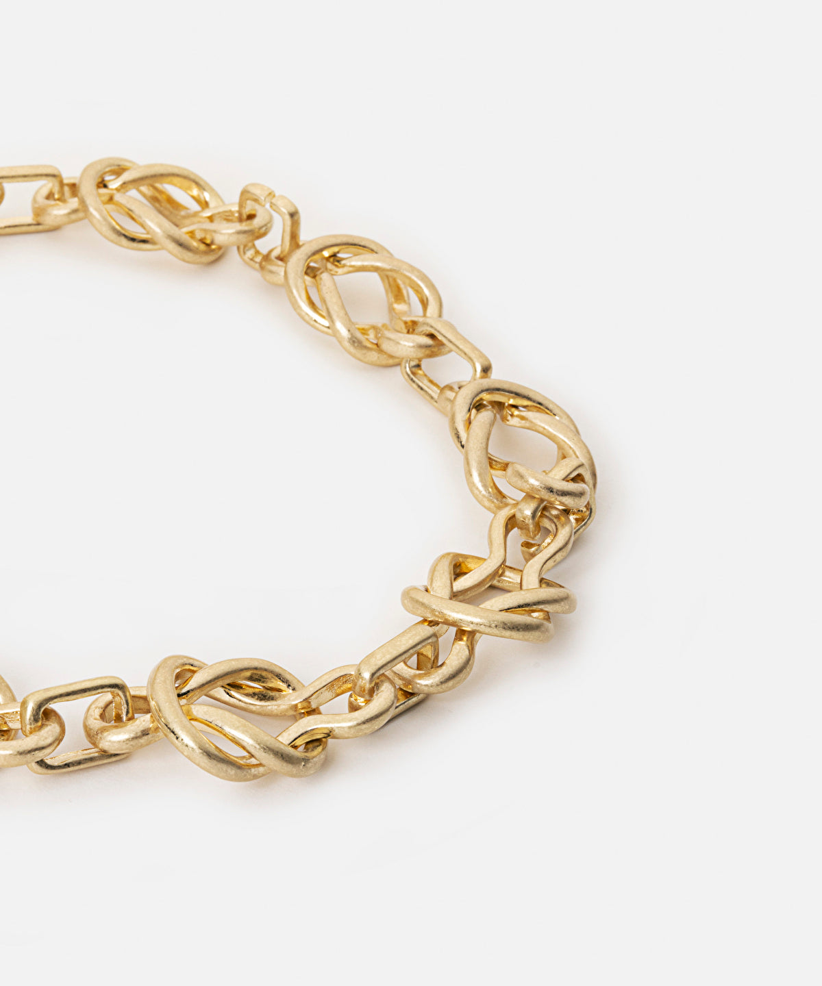 Intertwined necklace