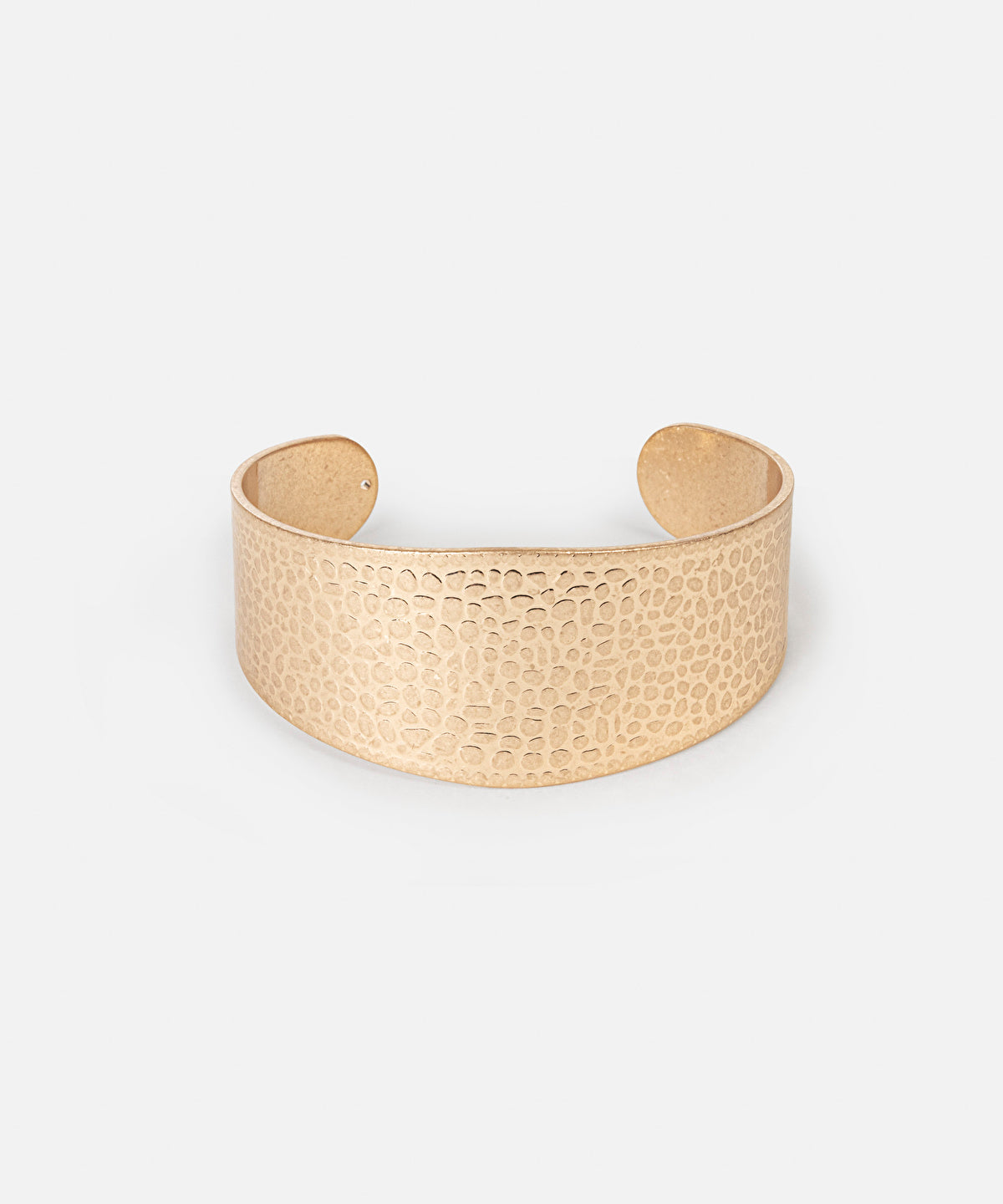 Zoomed Textured Plate Bracelet