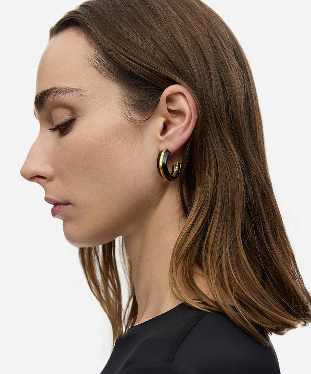 Contrast textured hoop earrings