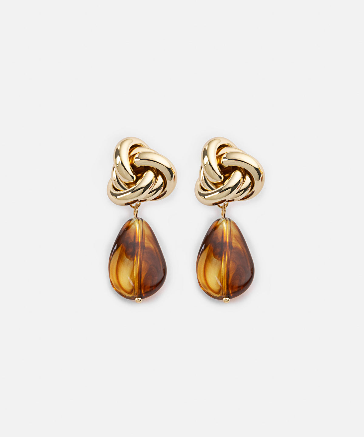 Earrings with contrast resin