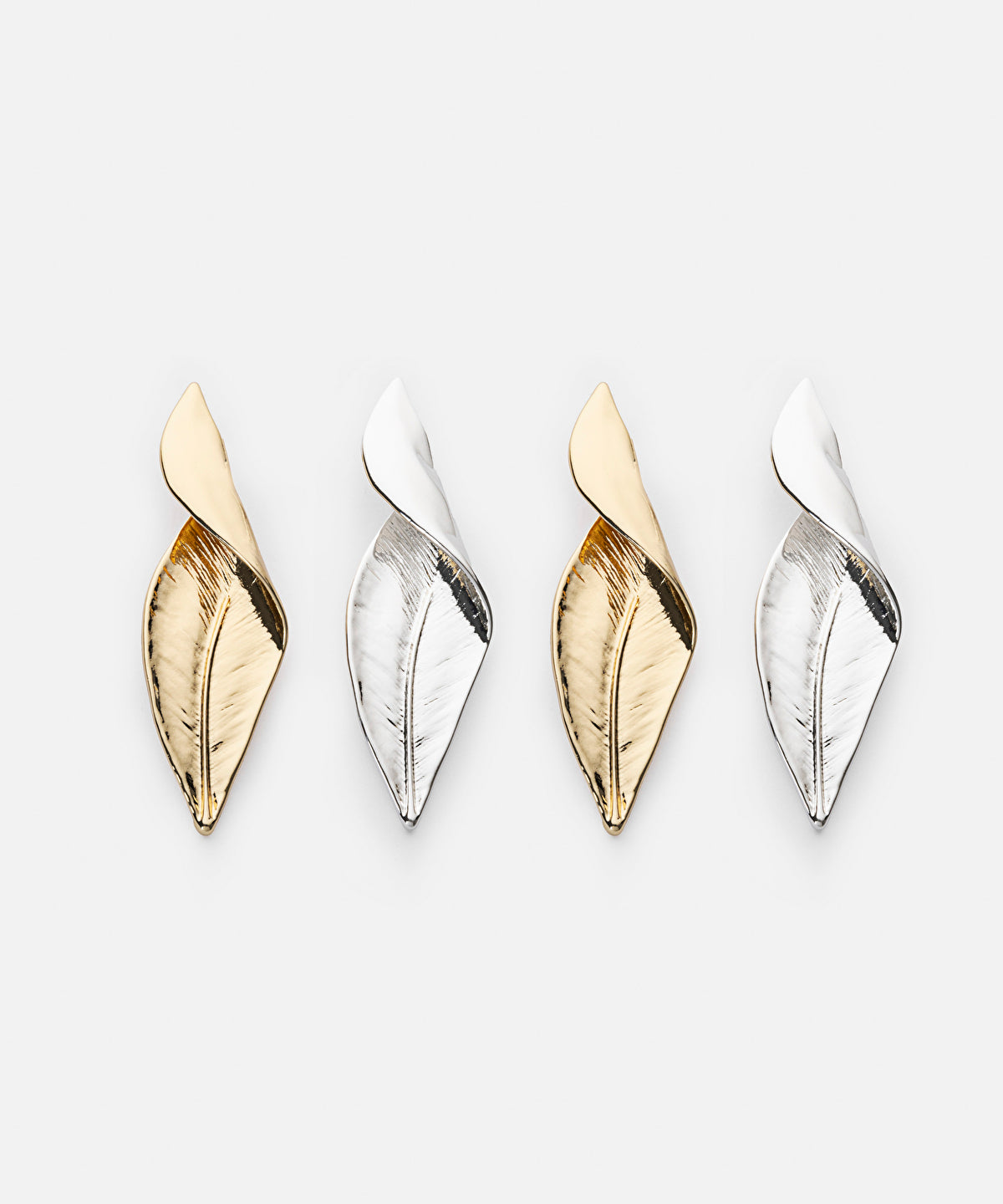 Leaf earrings set