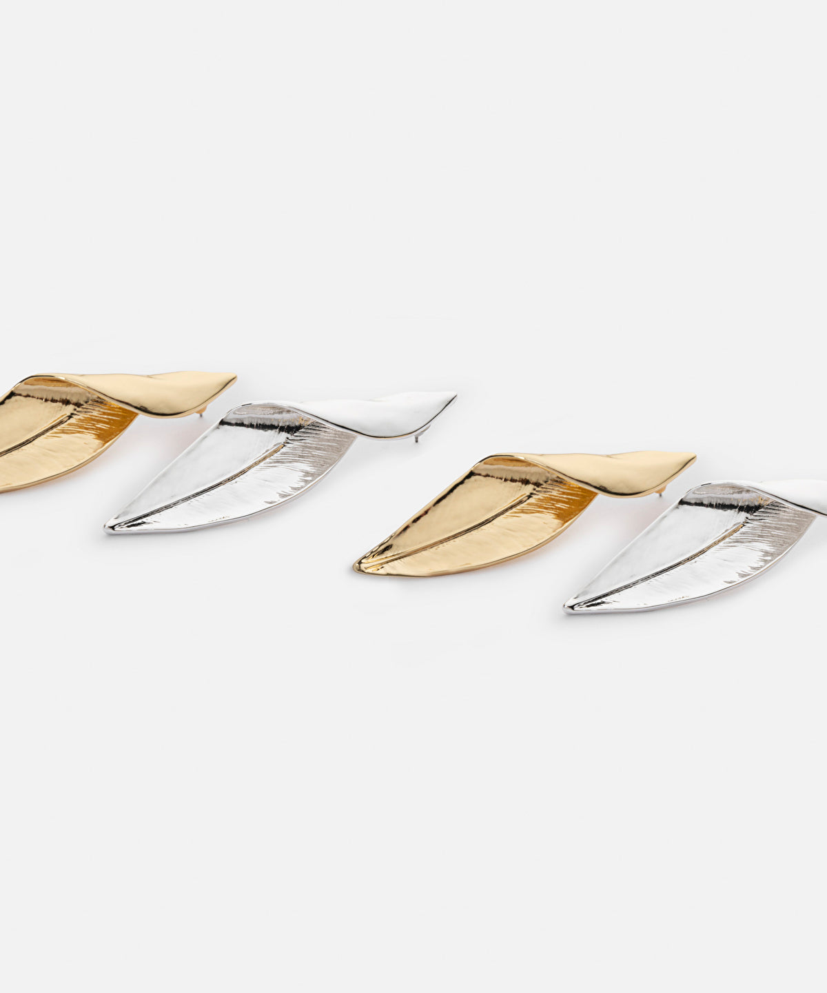 Leaf earrings set