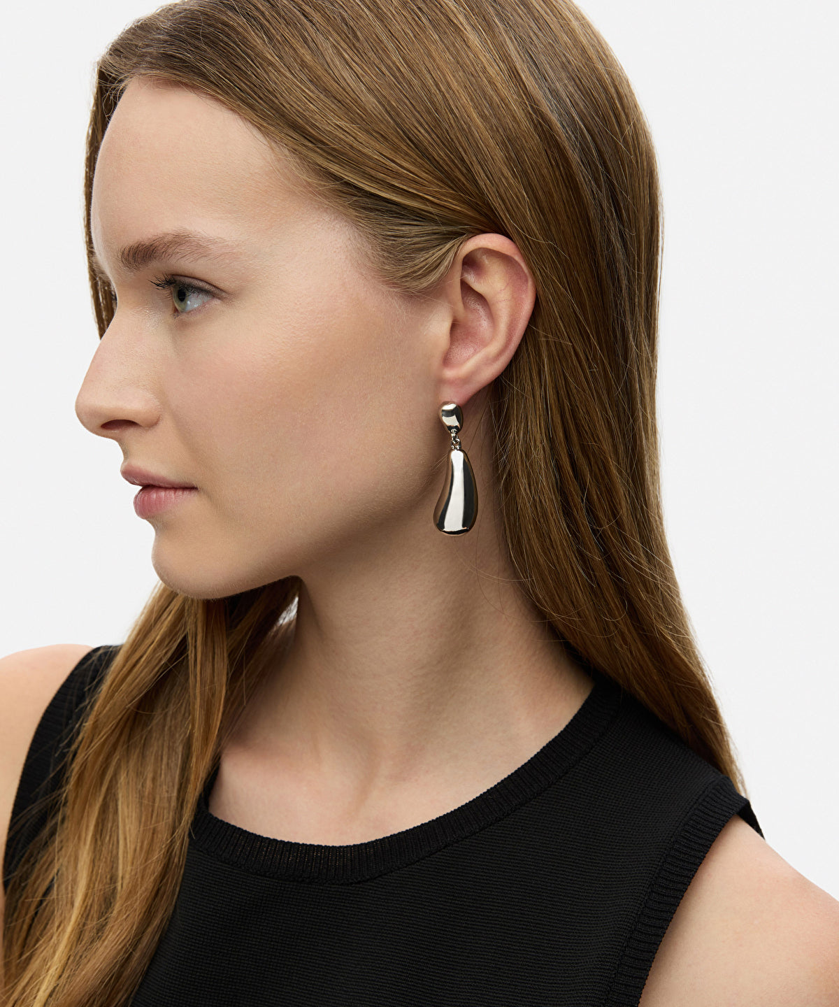 Metal dangle earrings