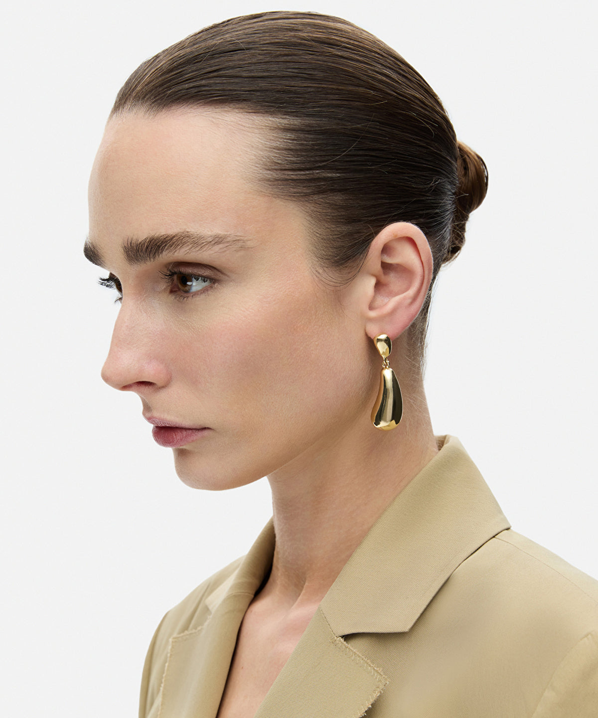 Metal dangle earrings