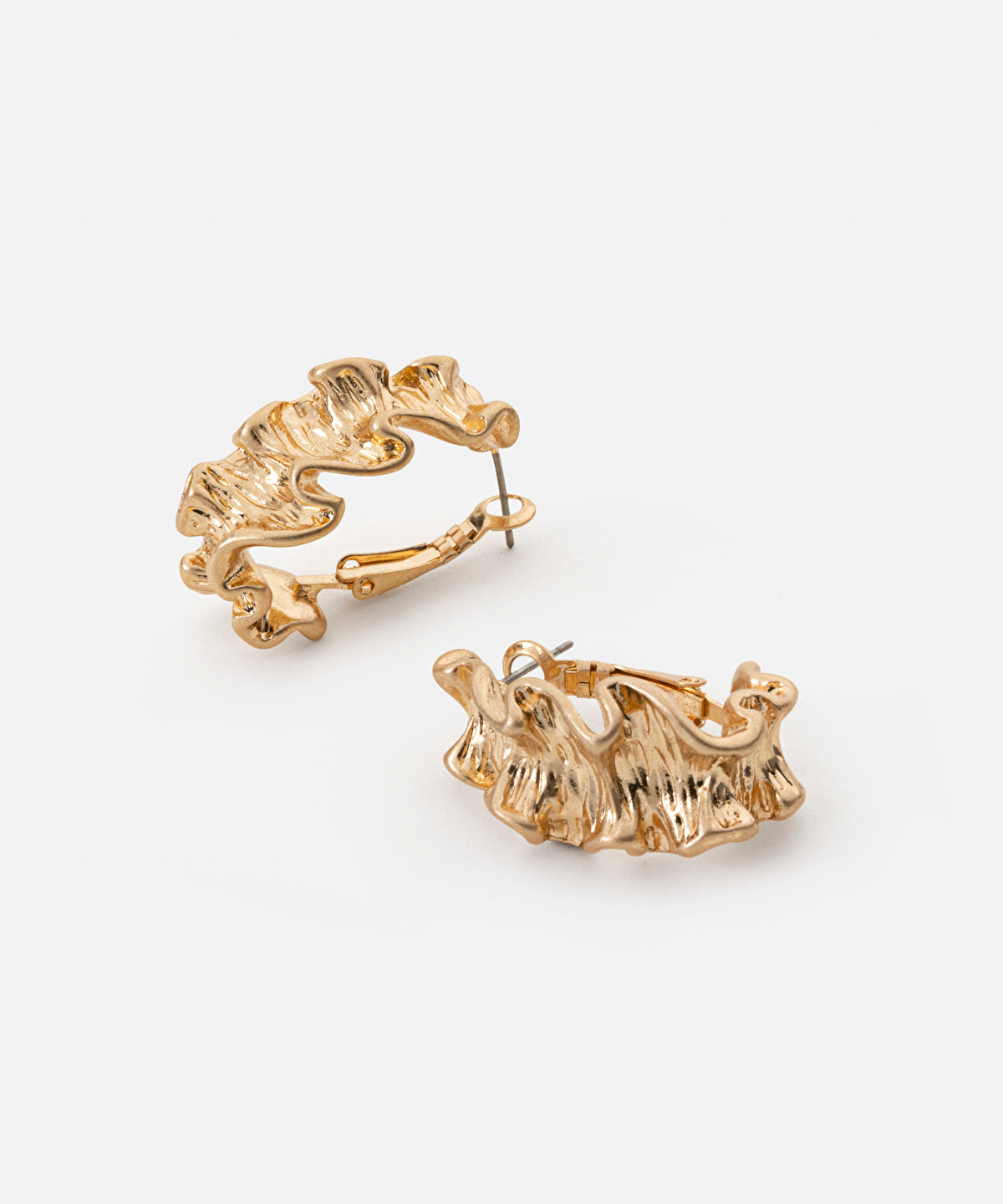 Textured hoop earrings