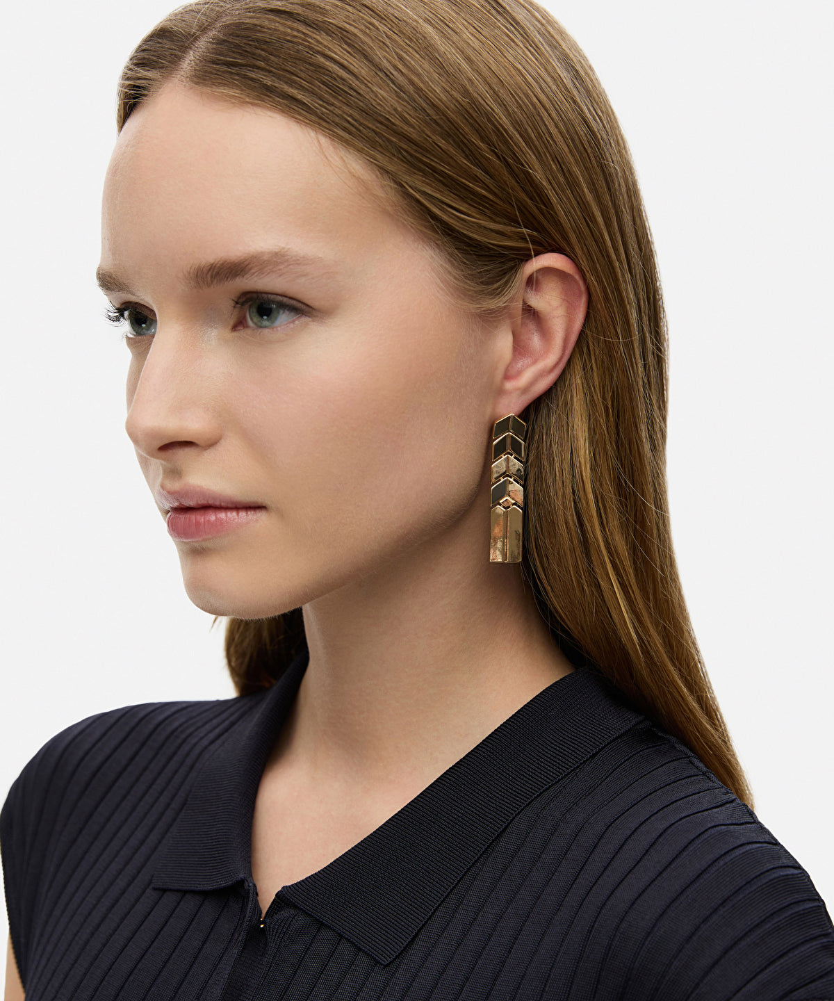 Dangle earrings