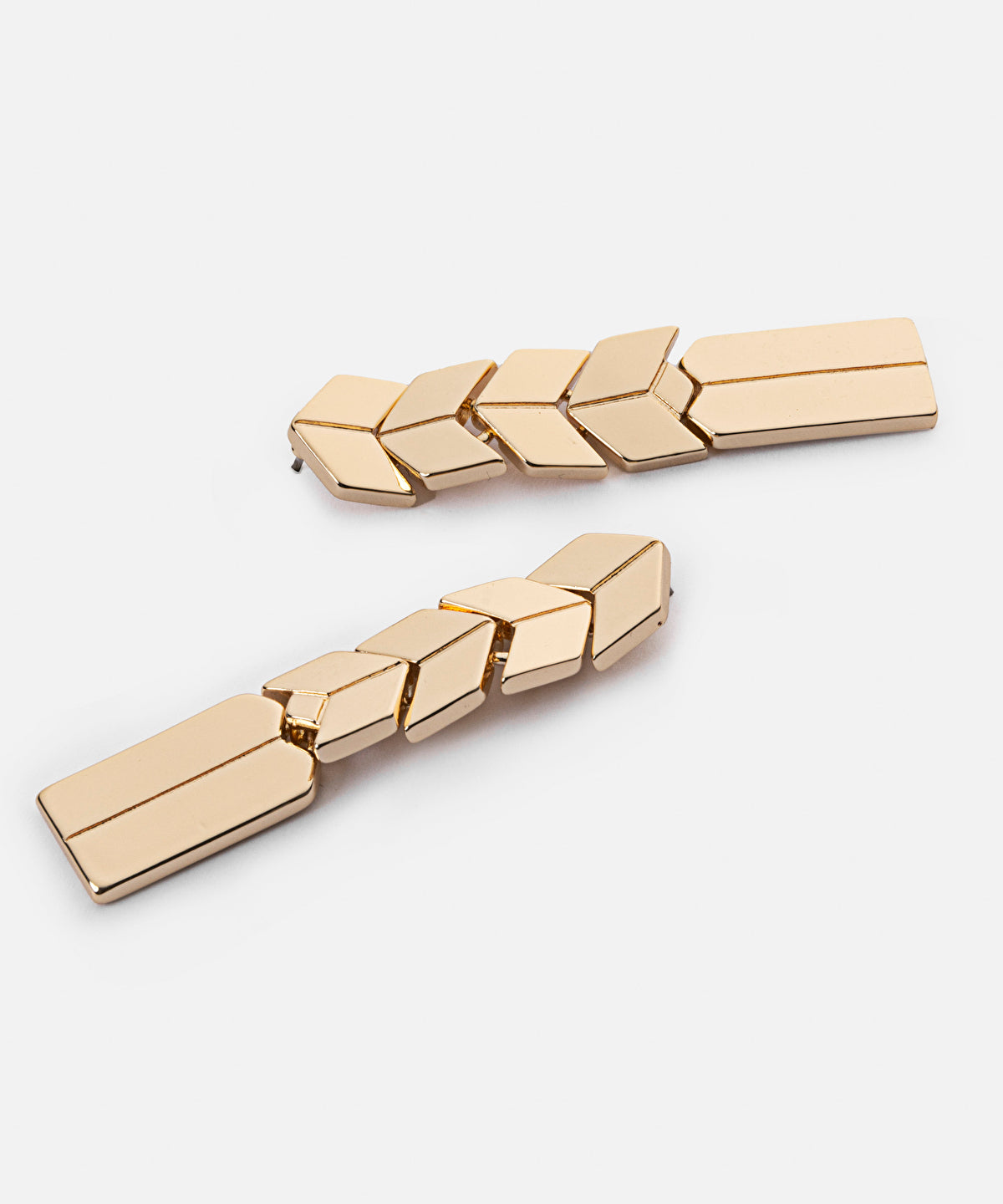 Dangle earrings