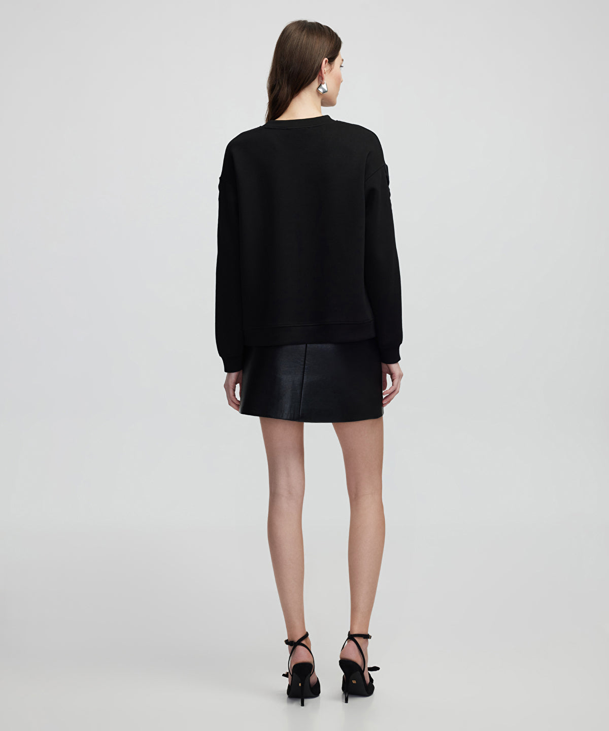 Sweatshirt With Applique