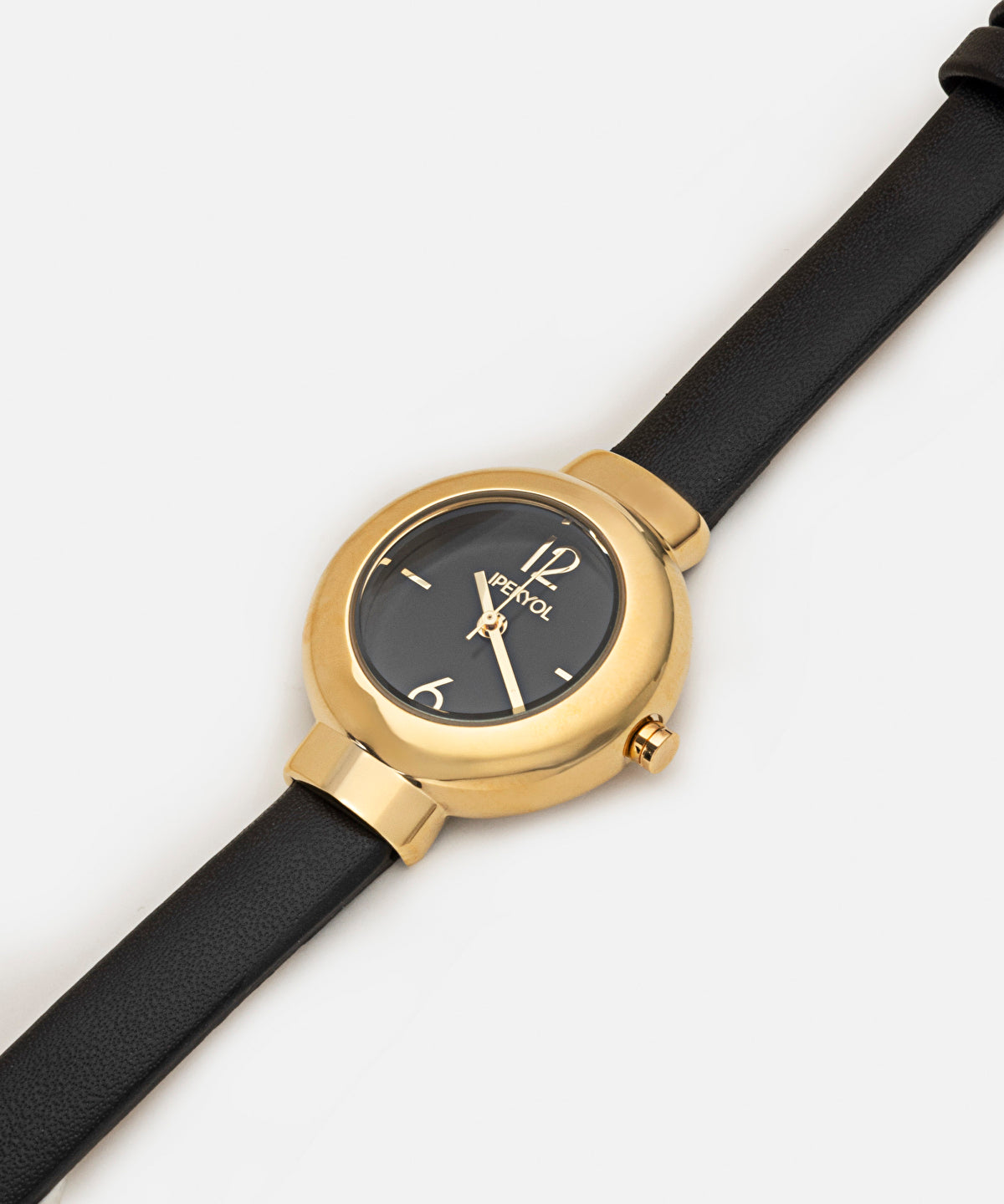 Long strap watch