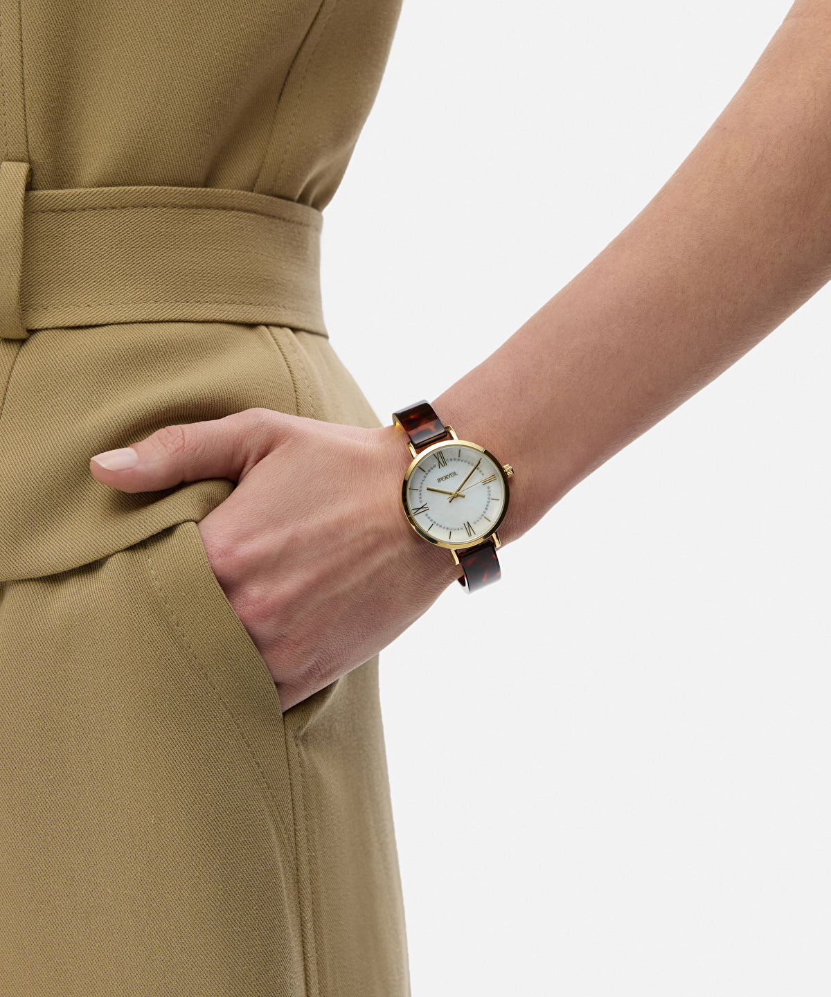 Round wristwatch