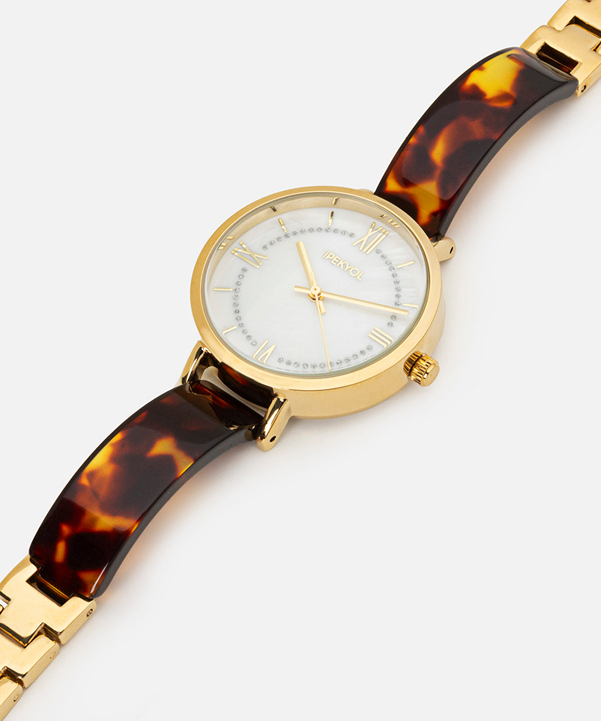 Round wristwatch