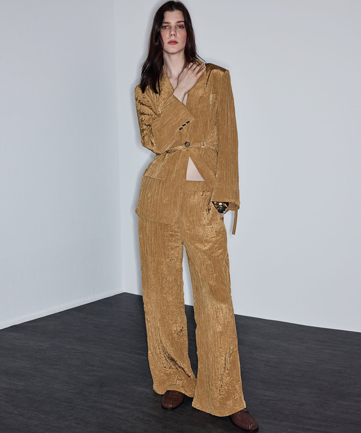 Crinkle-Effect Trousers