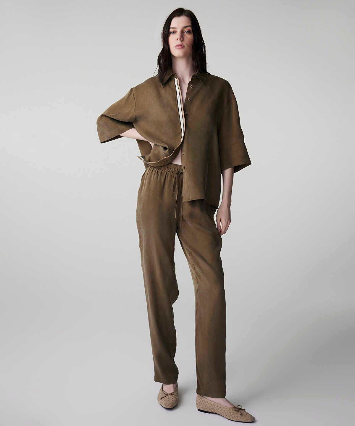 Tie Waist Carrot Trousers