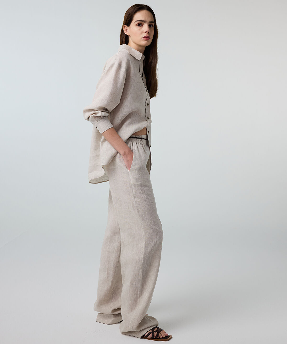 Pressed-Crease Belted Linen Trousers