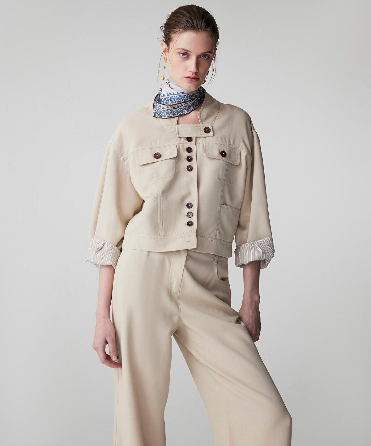 Buttoned Jacket