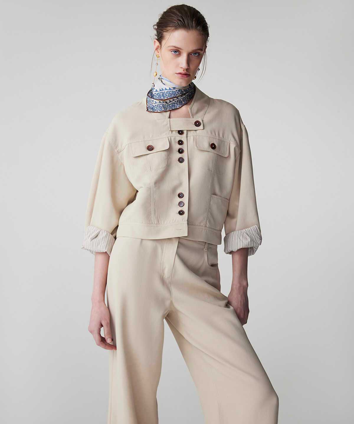 Buttoned Jacket