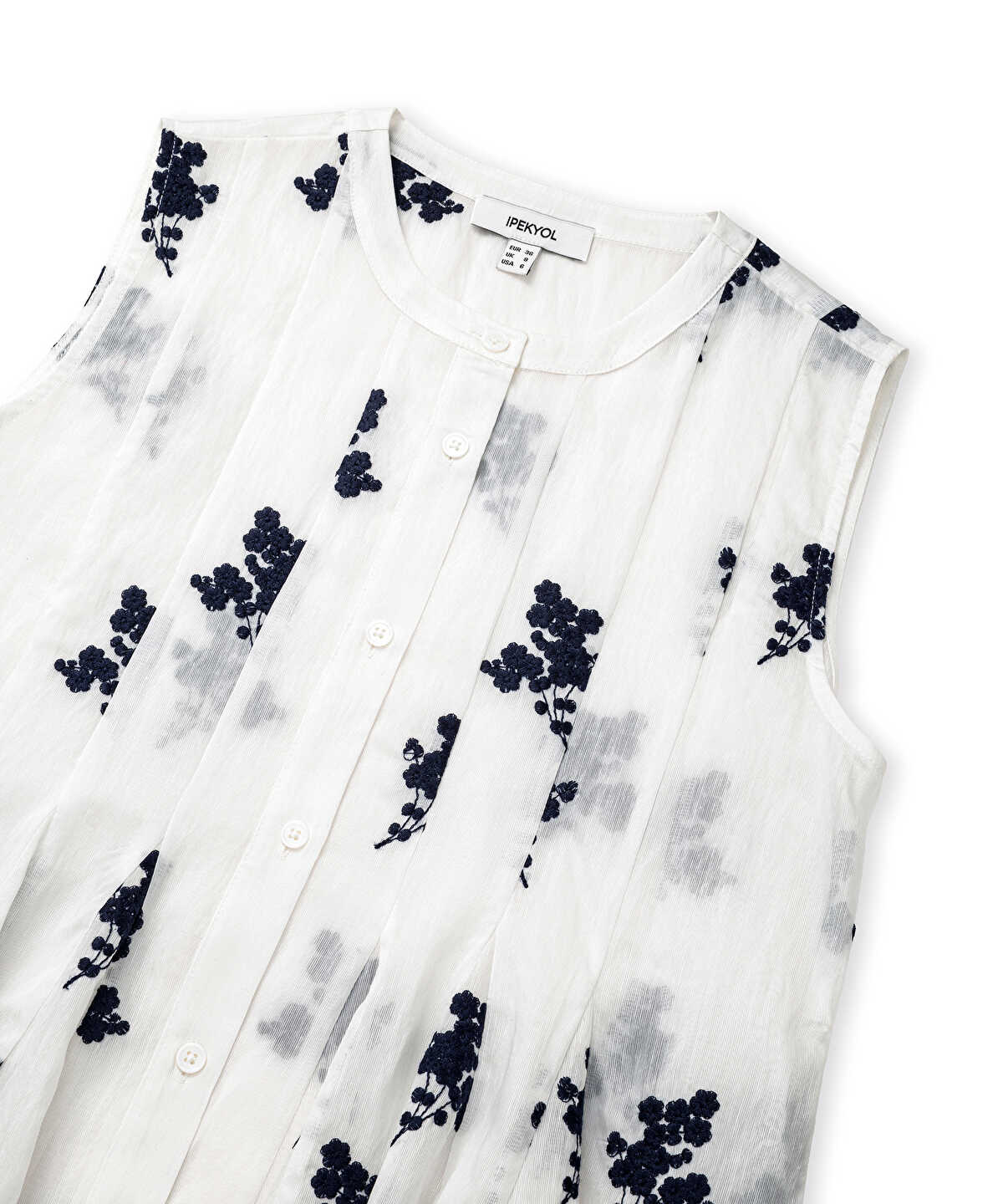 Floral Embroidered Blouse