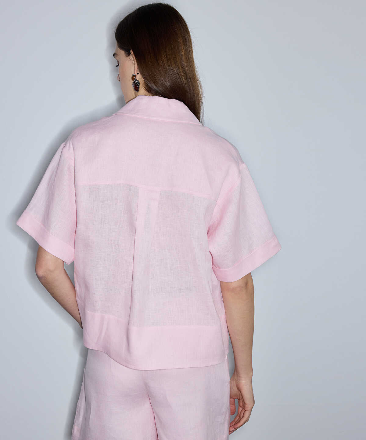 Single-Pocket Linen Blouse