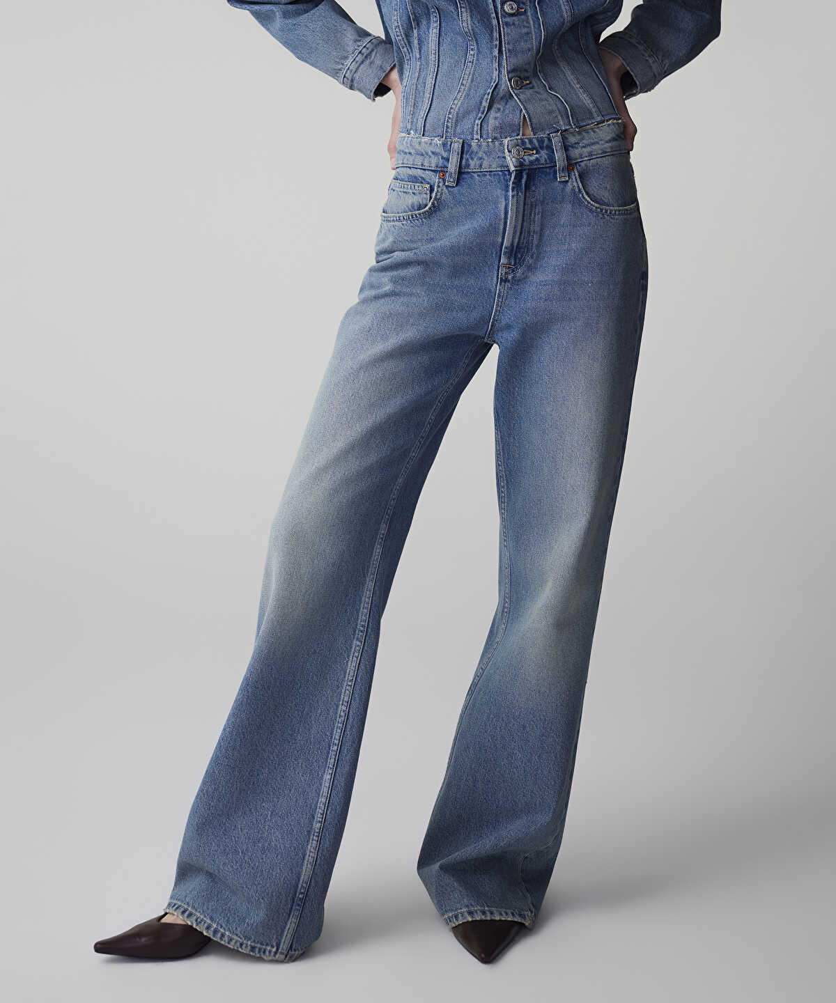 Wide-Leg Jeans