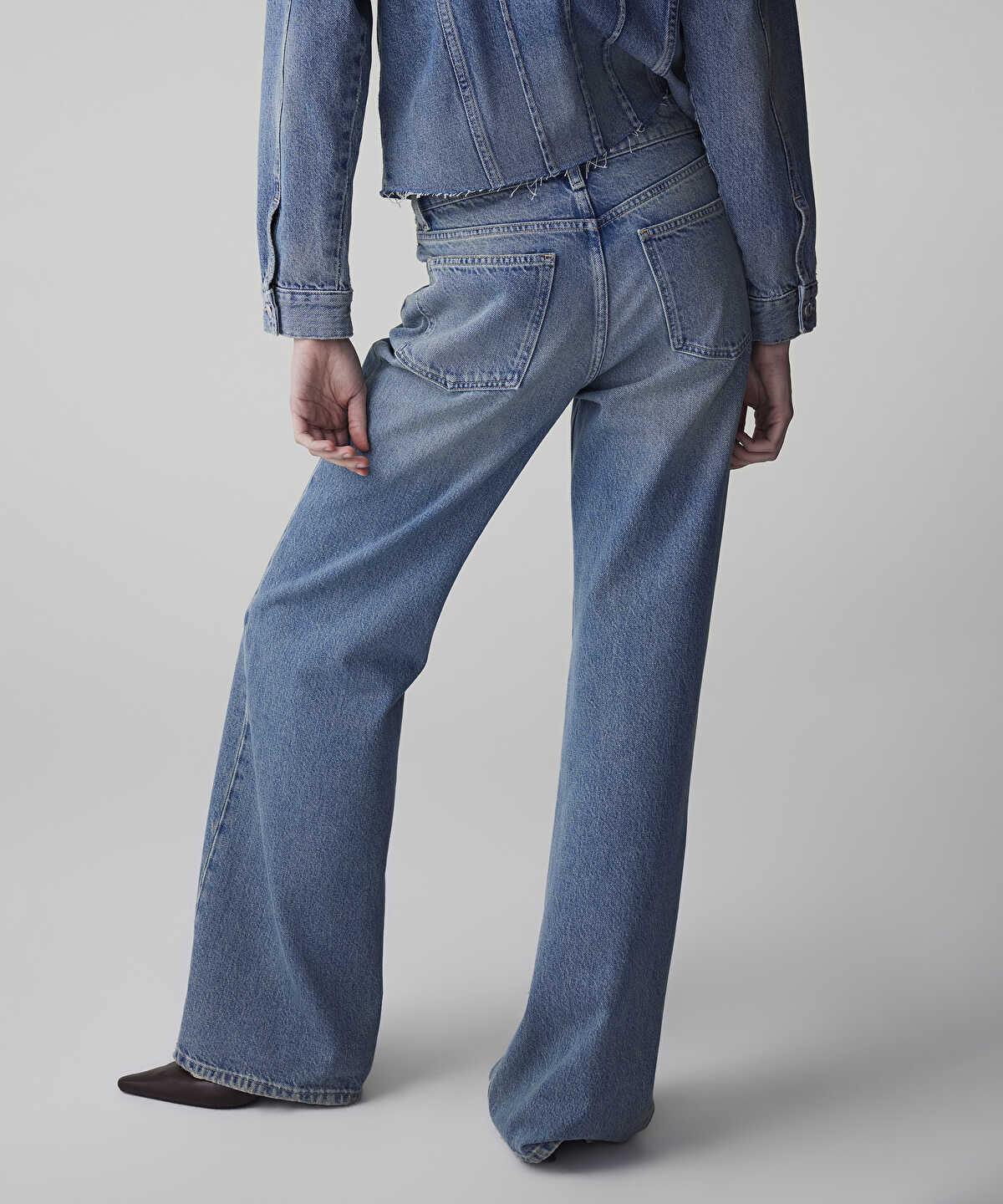 Wide-Leg Jeans
