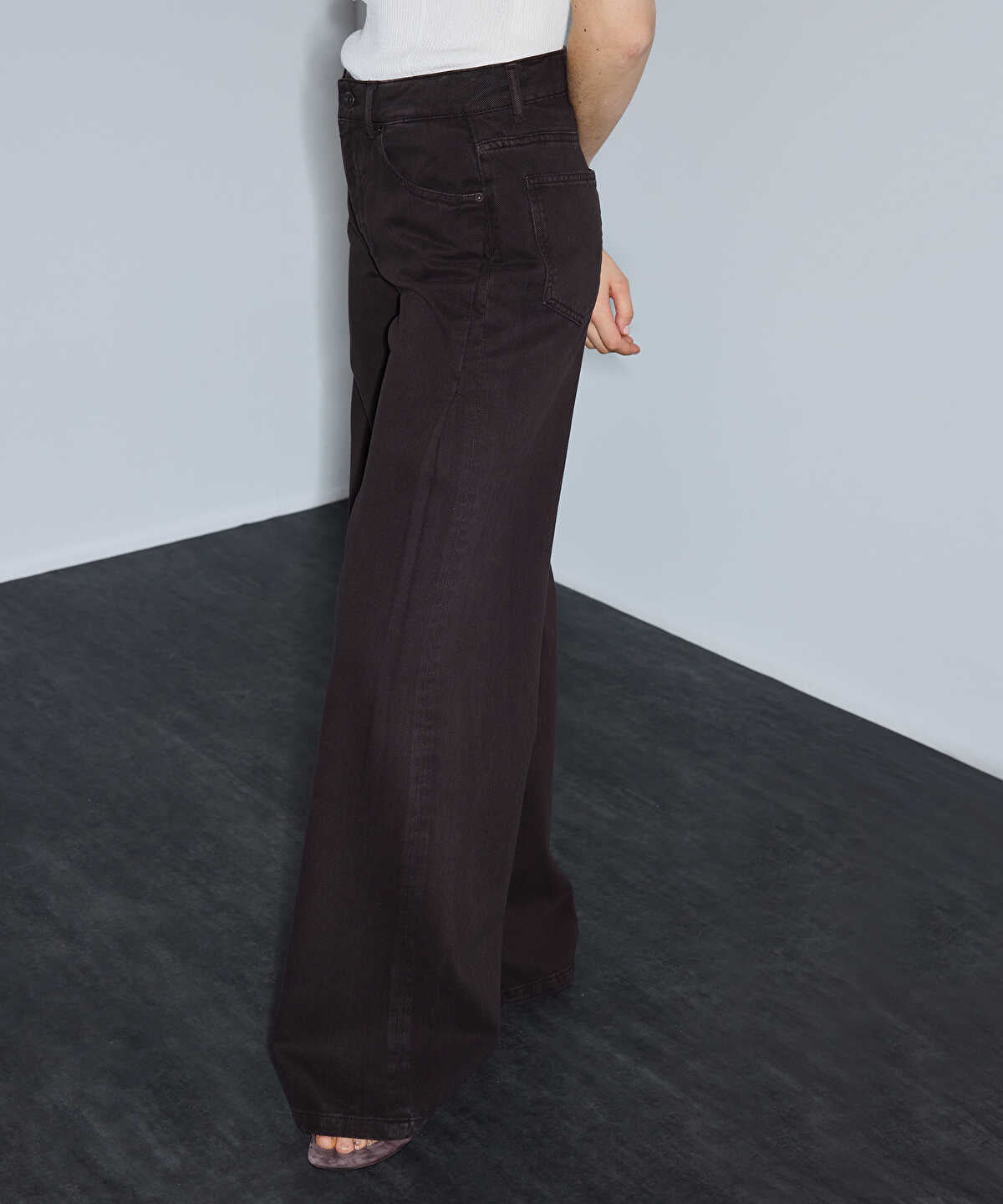 Wide-Leg Chain Jeans