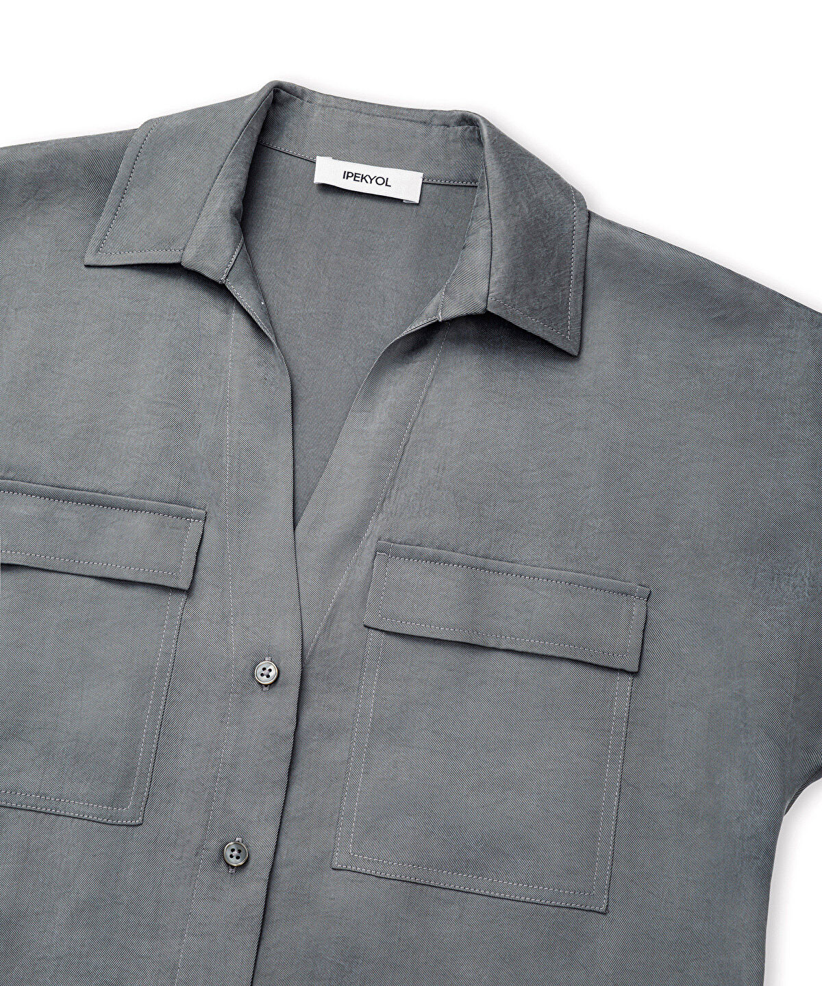 Relaxed-Fit Shirt with Pockets
