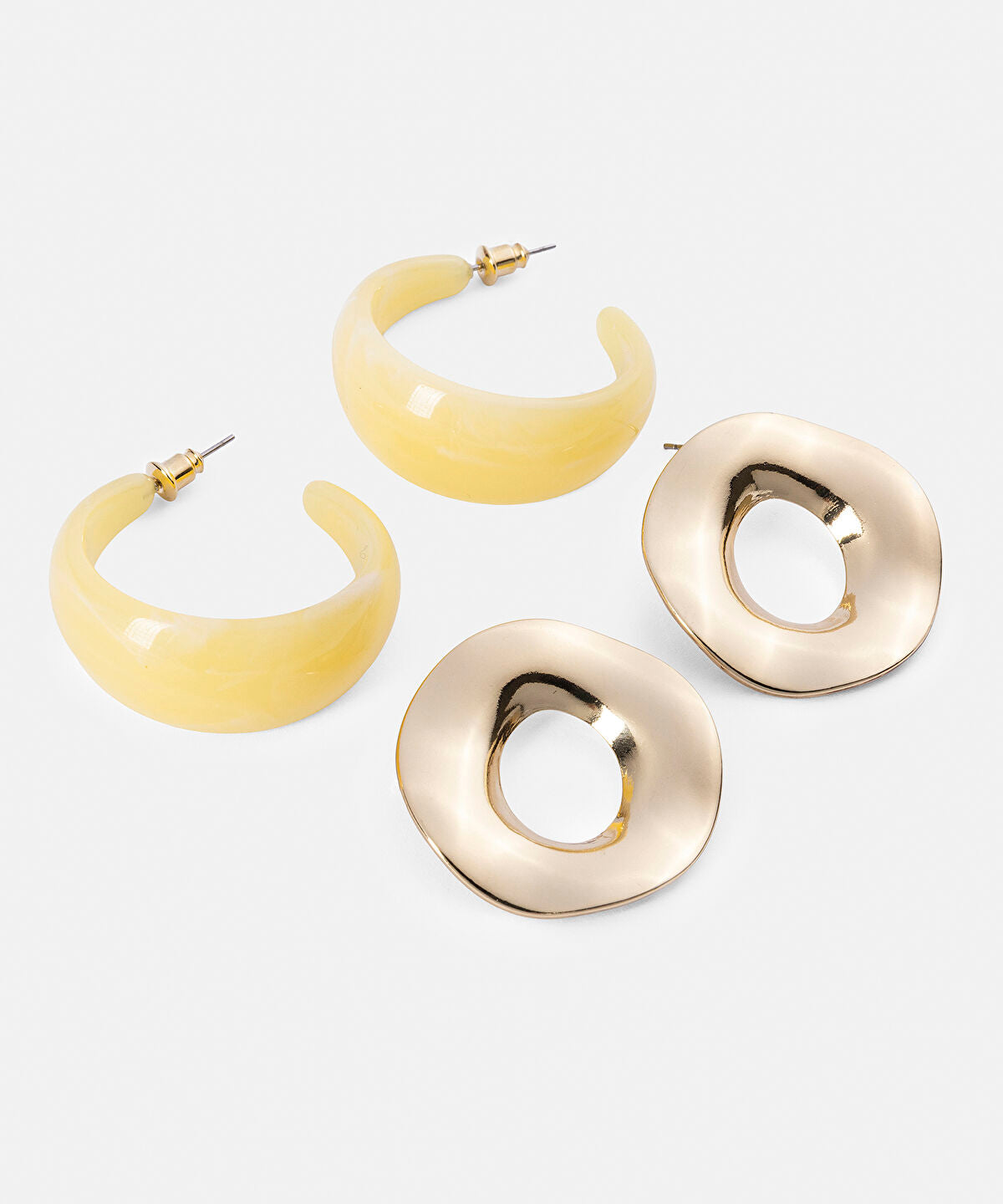 Pack of Two Earrings