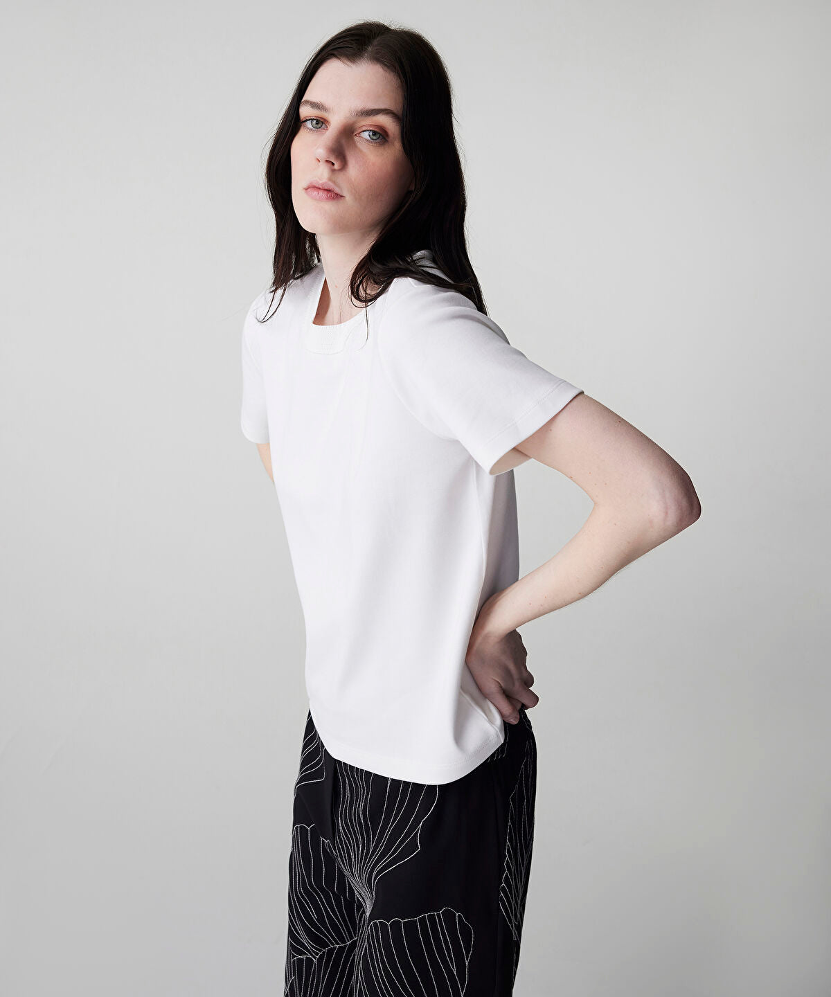 Contrast Collar Color-Block T-Shirt
