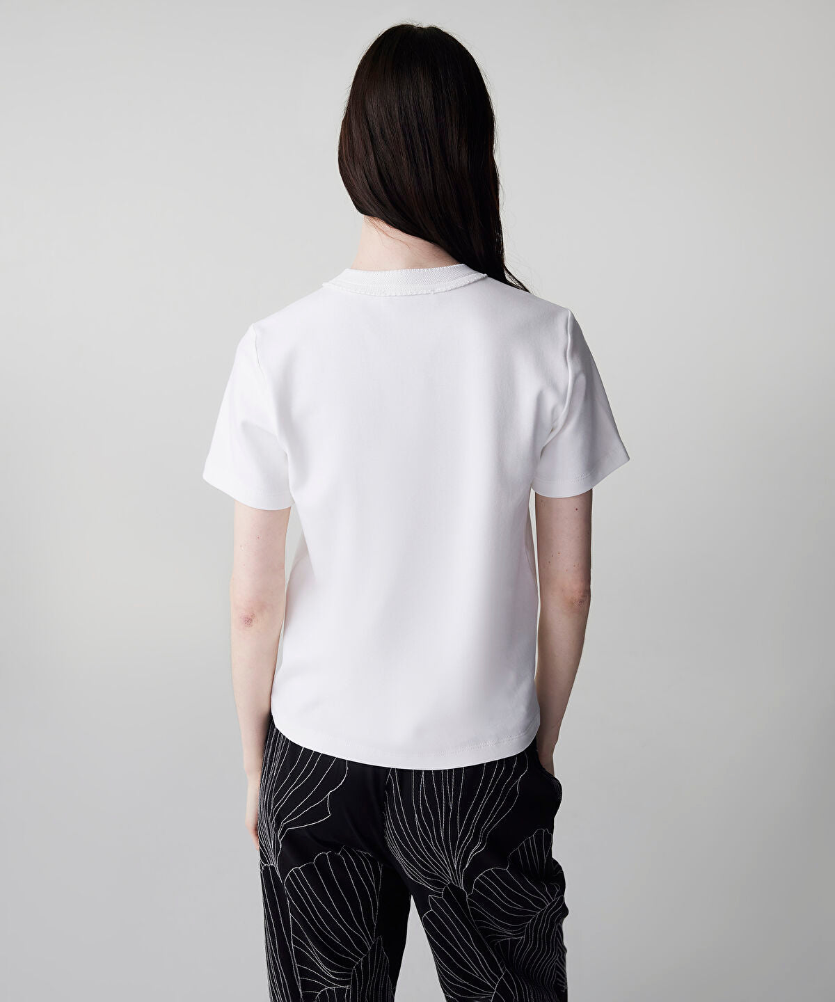 Contrast Collar Color-Block T-Shirt