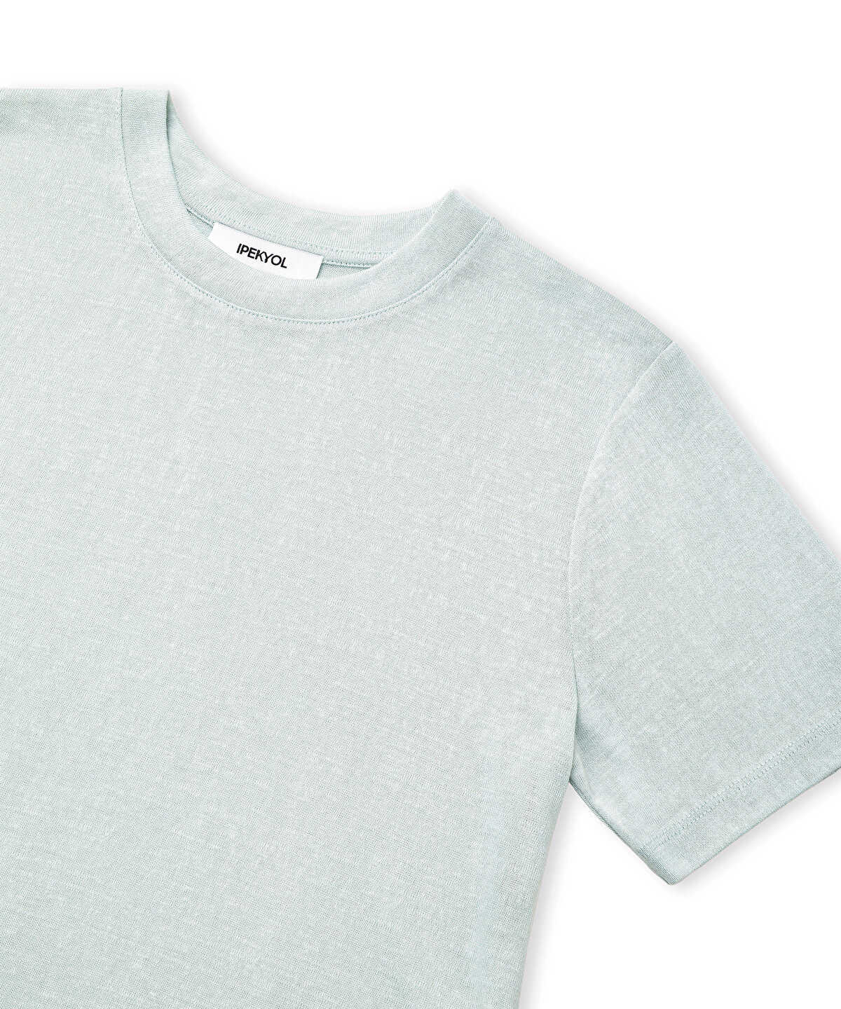 Basic T-Shirt
