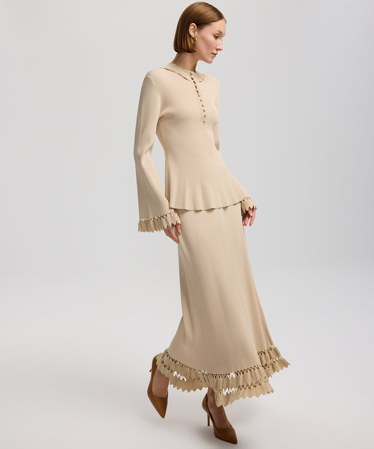 Contrast hem knit skirt
