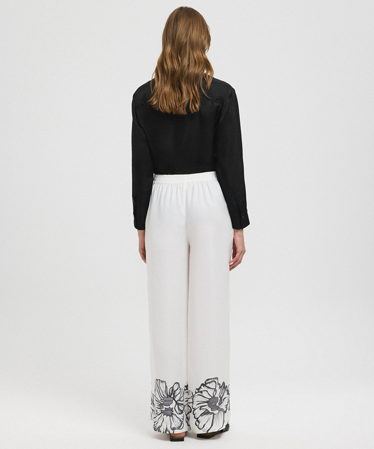 Zoomed Floral Print Trousers