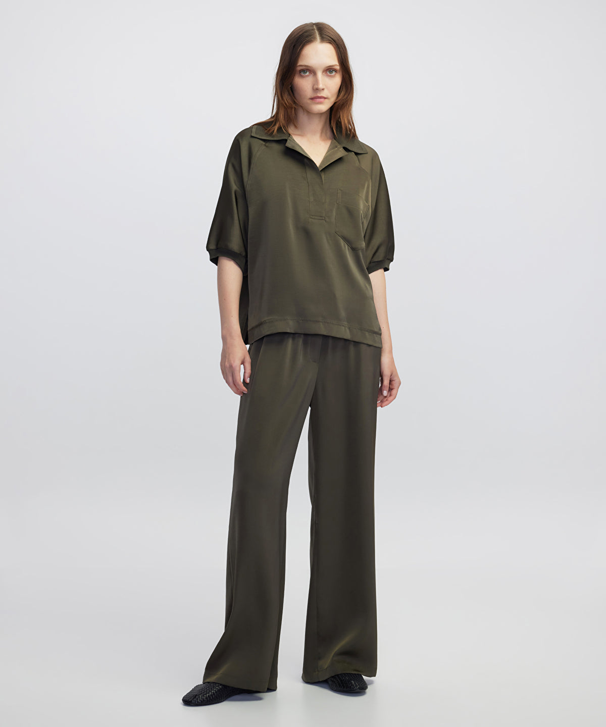 Zoomed Elastic Waist Wide Leg Trousers