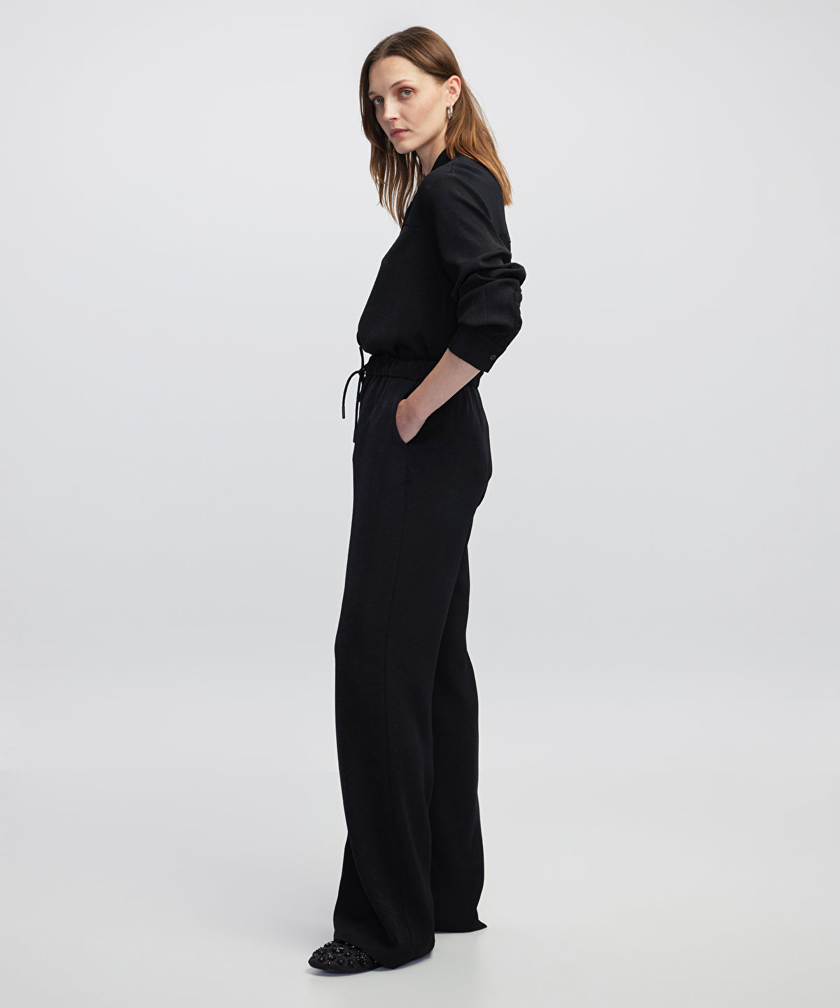 Zoomed Elastic Waist Trousers
