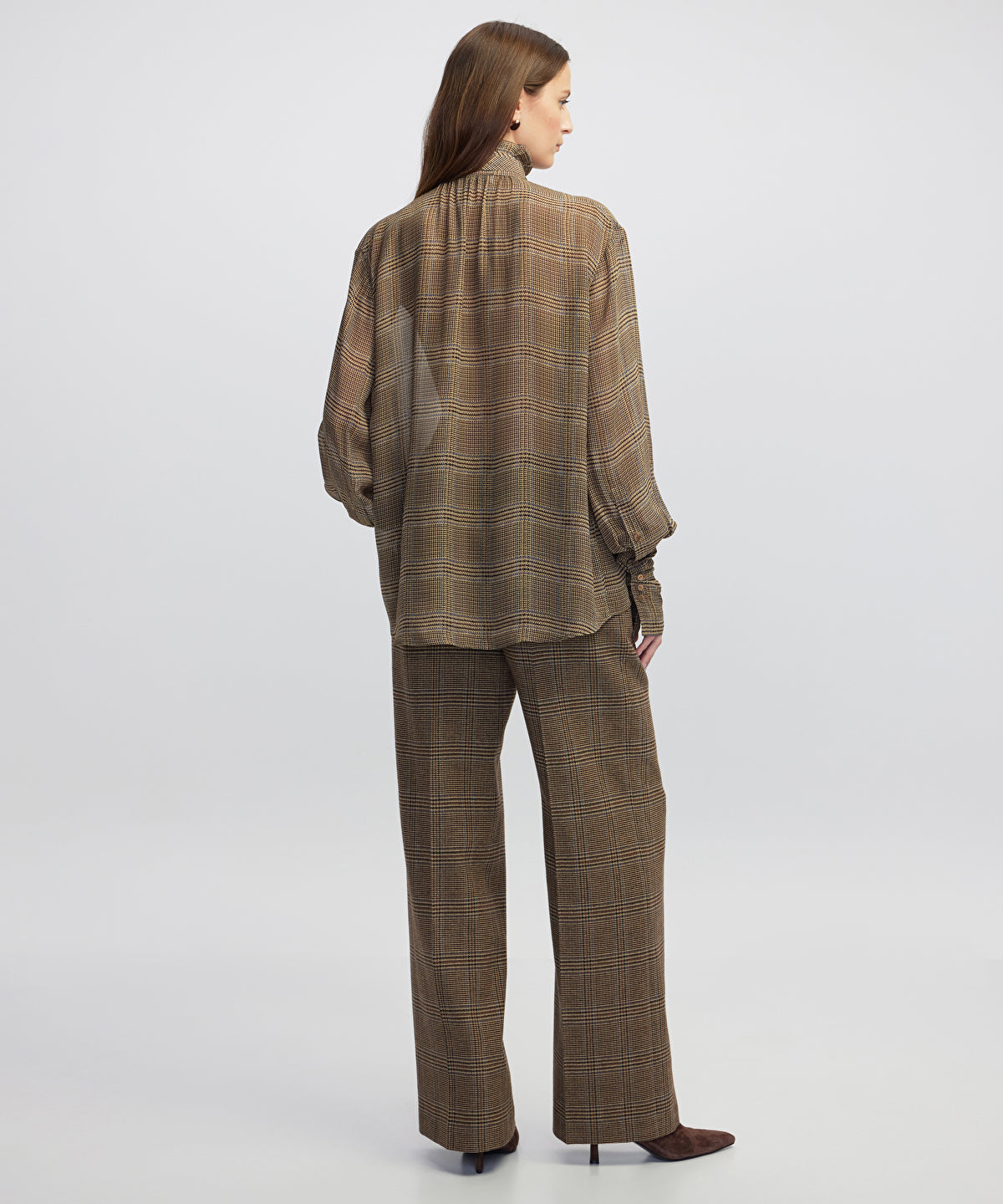 Zoomed Plaid Trousers