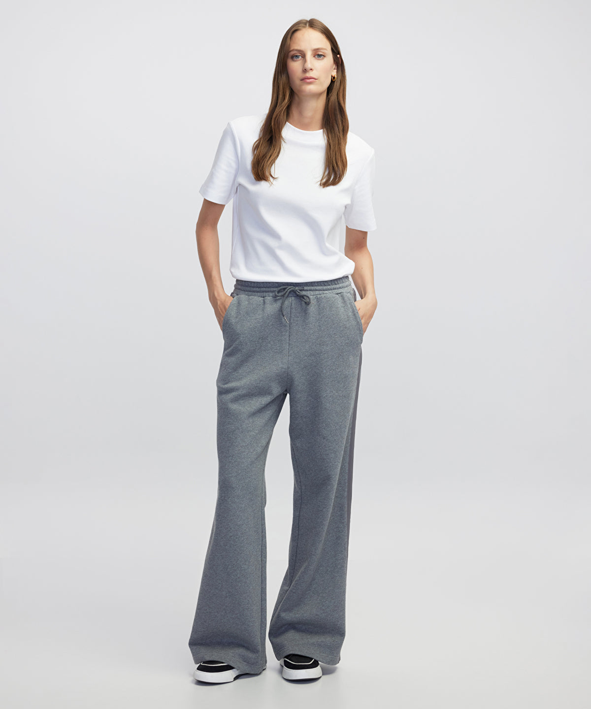 Zoomed Color-Block Wide-Leg Trousers