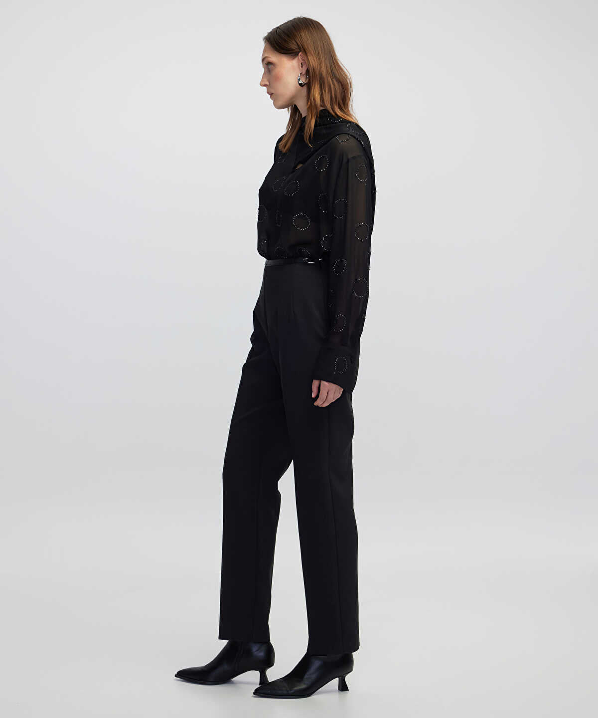 Belted Carrot Fit Trousers